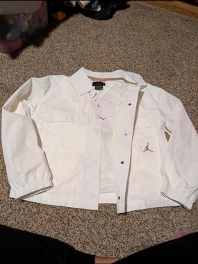 Jordan White Kids Lightweight Coach Jacket with Gold Jumpman